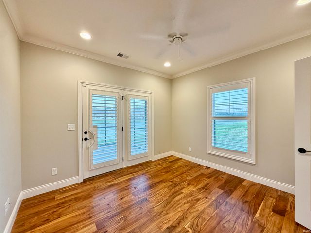 3327 White Oak Trail, Newburgh, IN 47630