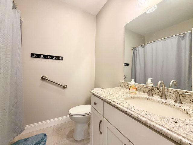 3327 White Oak Trail, Newburgh, IN 47630