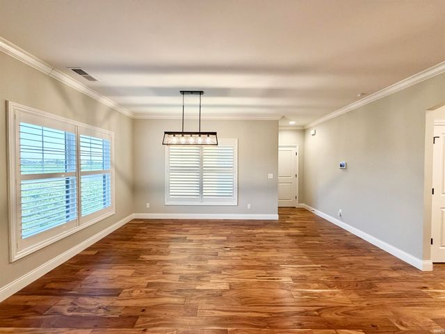 3327 White Oak Trail, Newburgh, IN 47630