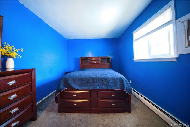 65 Cheshire Road, Bethpage, NY 11714