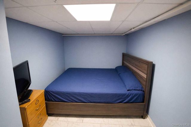 65 Cheshire Road, Bethpage, NY 11714