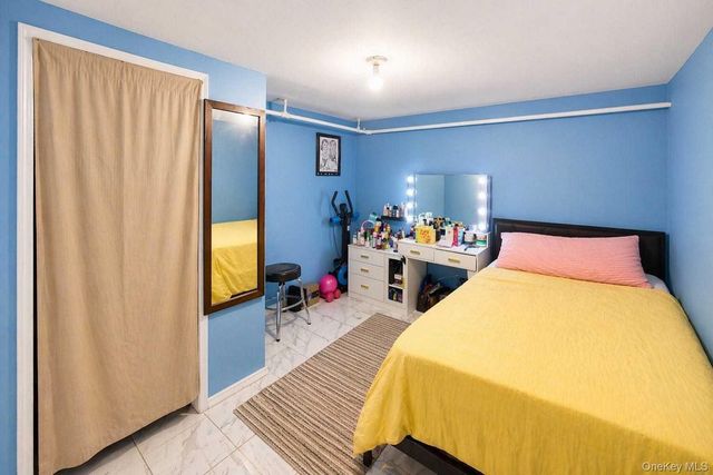 65 Cheshire Road, Bethpage, NY 11714