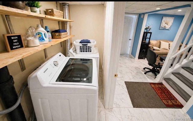 65 Cheshire Road, Bethpage, NY 11714