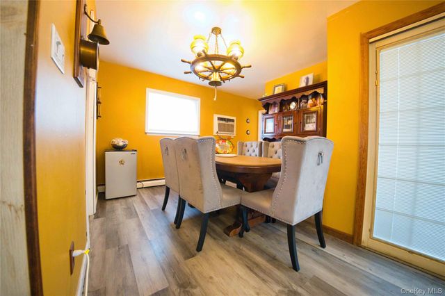 65 Cheshire Road, Bethpage, NY 11714