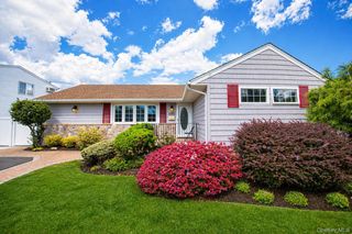 65 Cheshire Road, Bethpage, NY 11714