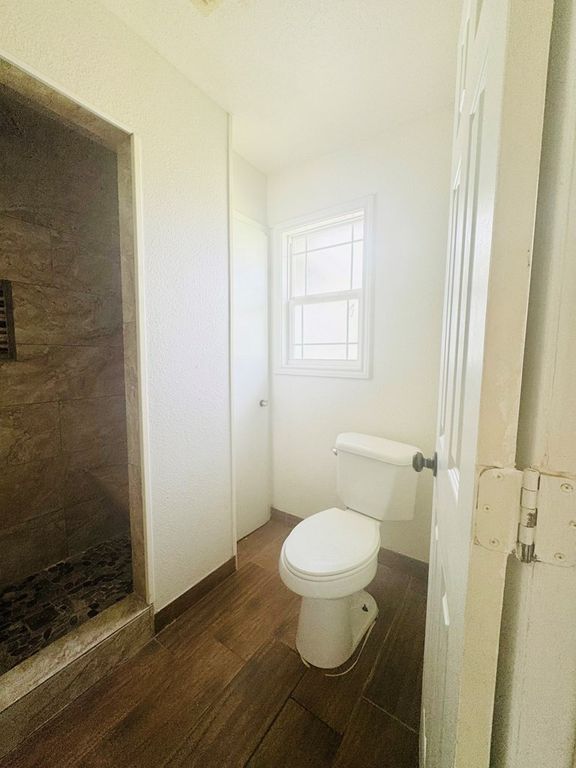 Image 12 of property listing at 3210 Lake Drive, San Angelo, TX 76903