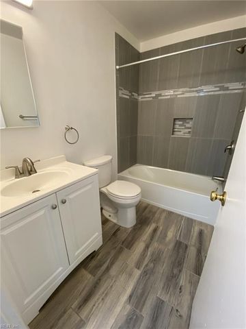 577 W Ocean View Ave Apt 2, Norfolk, VA 23503