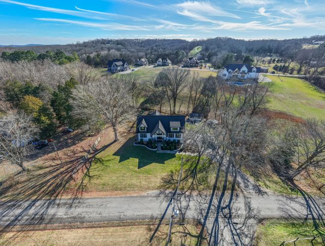 260 Braid Dr, Mount Juliet, TN 37122