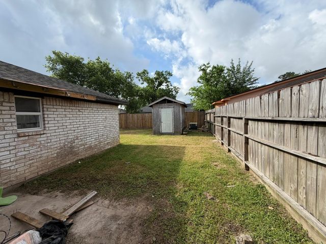 1422 Kappa Street, Pasadena, TX 77504