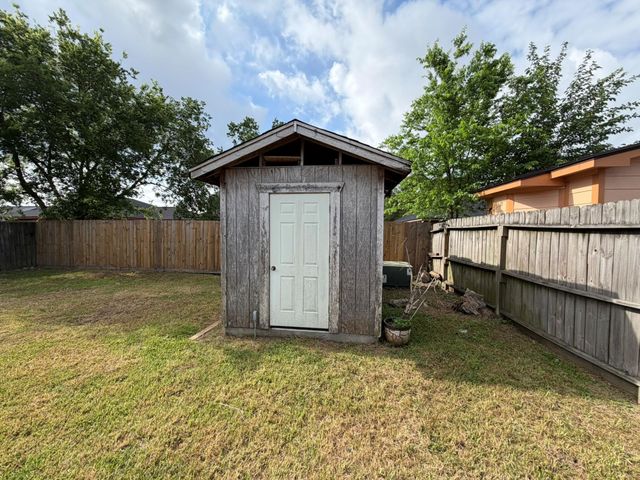 1422 Kappa Street, Pasadena, TX 77504