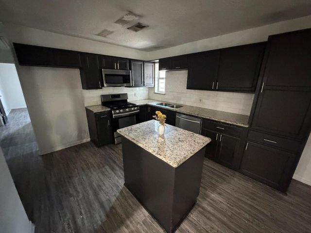 1422 Kappa Street, Pasadena, TX 77504