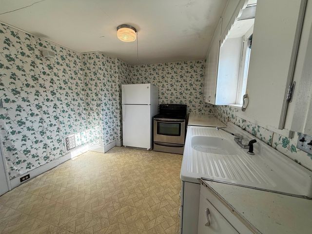 25 Vernon Street, Rutland City, VT 05701