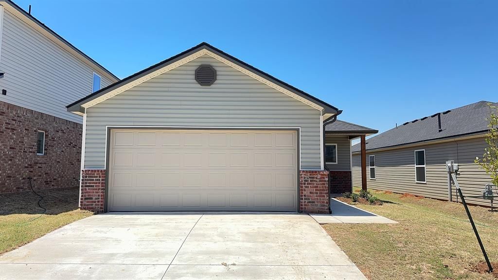 3617 Maggie Road, Mustang, OK 73064