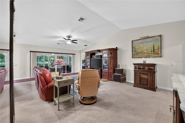 15681 SW 14TH AVENUE ROAD, Ocala, FL 34473