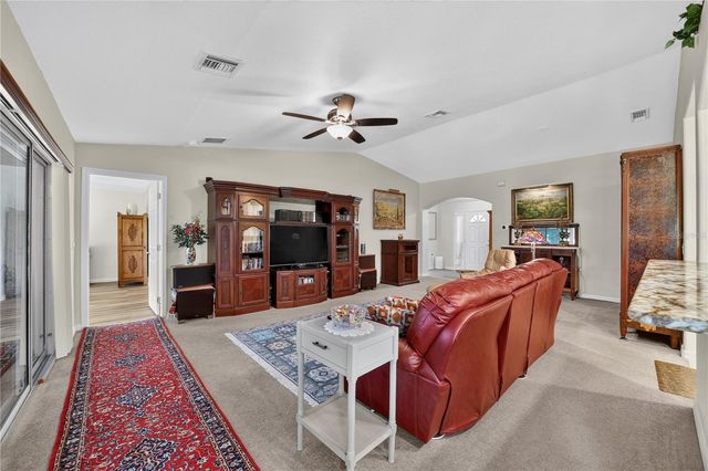 15681 SW 14TH AVENUE ROAD, Ocala, FL 34473