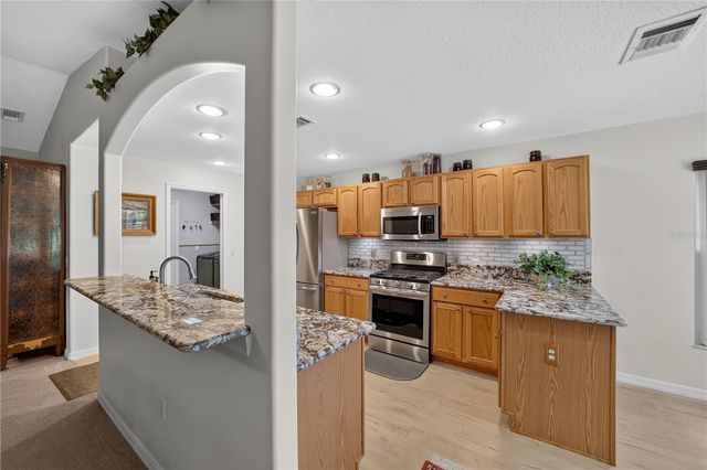 15681 SW 14TH AVENUE ROAD, Ocala, FL 34473
