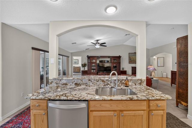 15681 SW 14TH AVENUE ROAD, Ocala, FL 34473