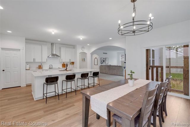6270 Parker Drive, Linden, MI 48451