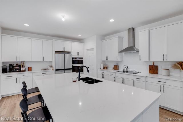 6270 Parker Drive, Linden, MI 48451