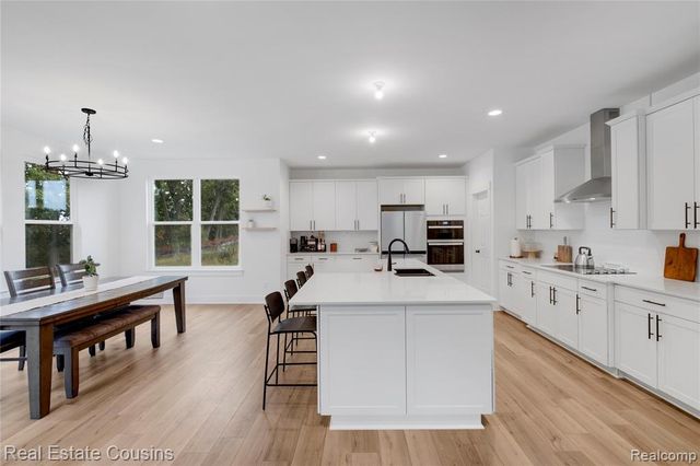 6270 Parker Drive, Linden, MI 48451