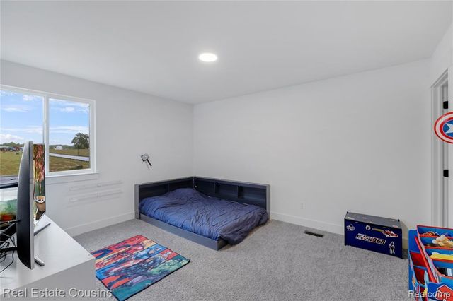 6270 Parker Drive, Linden, MI 48451
