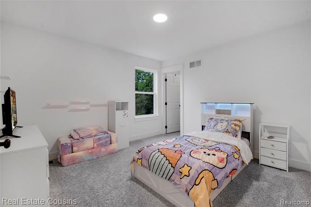 6270 Parker Drive, Linden, MI 48451