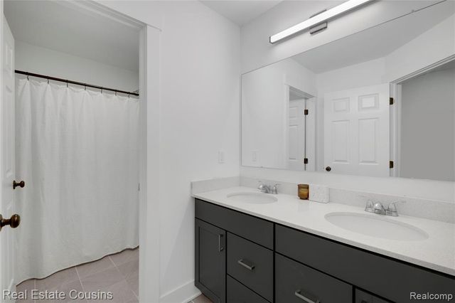 6270 Parker Drive, Linden, MI 48451