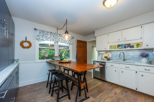 2240 Pleasant Hill Drive, Norton Shores City, MI 49441
