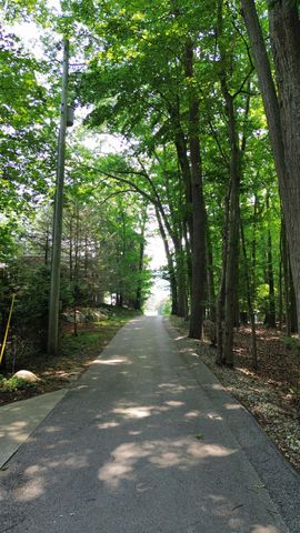 2240 Pleasant Hill Drive, Norton Shores City, MI 49441