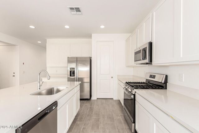 12392 W PARKWAY Lane, Avondale, AZ 85323