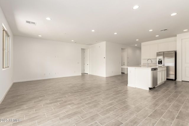 12392 W PARKWAY Lane, Avondale, AZ 85323