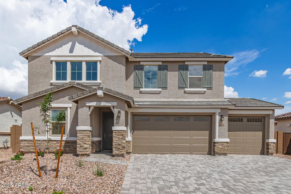 12392 W PARKWAY Lane, Avondale, AZ 85323