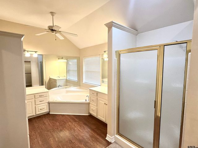 807 Brownwood Circle, Lindale, TX 75771
