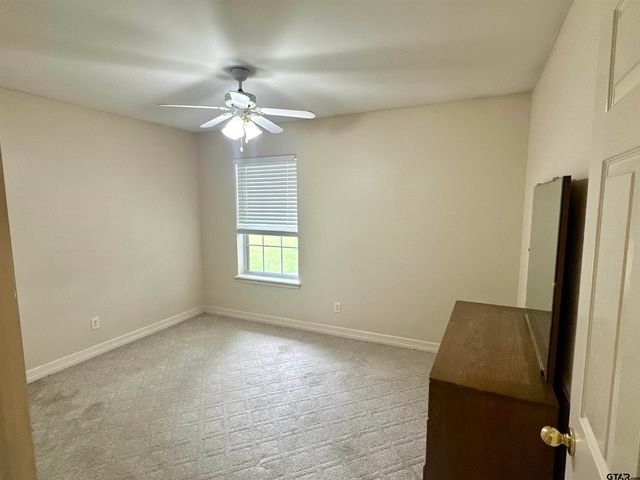 807 Brownwood Circle, Lindale, TX 75771