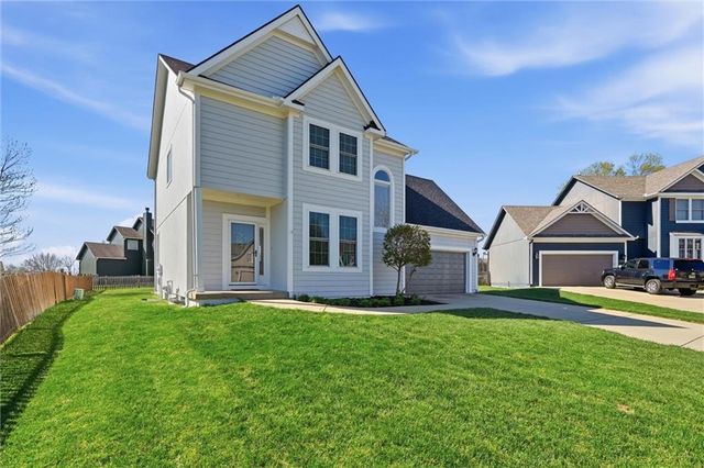 13823 W 154th Terrace, Olathe, KS 66062