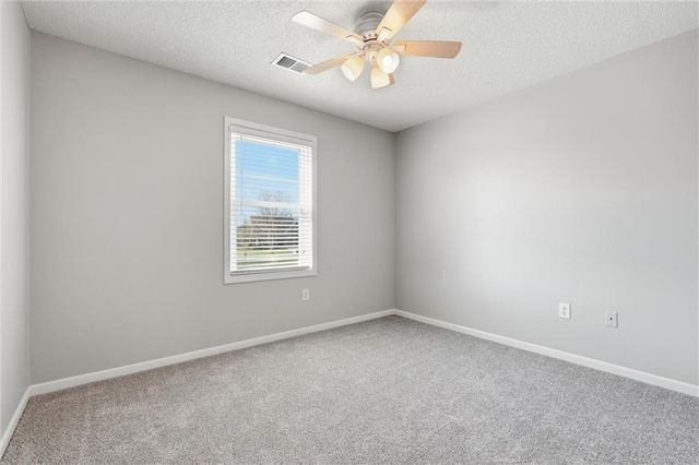 13823 W 154th Terrace, Olathe, KS 66062