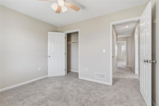 13823 W 154th Terrace, Olathe, KS 66062