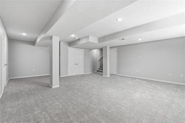 13823 W 154th Terrace, Olathe, KS 66062