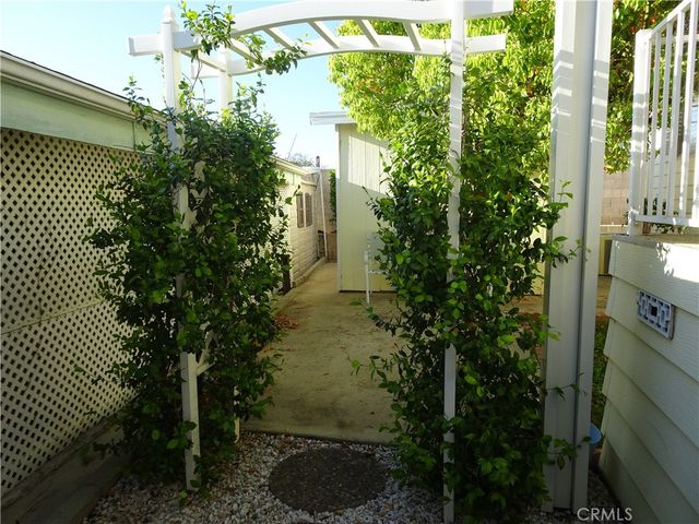 12618 3rd Street 1, Yucaipa, CA 92399