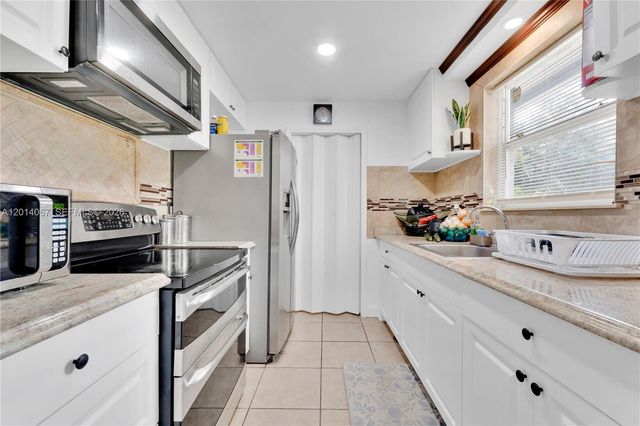 3171 NW 16th Street, Lauderhill, FL 33311