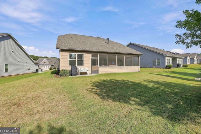 45 Maple Leaf Road, Sharpsburg, GA 30277