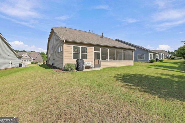 45 Maple Leaf Road, Sharpsburg, GA 30277
