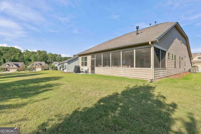 45 Maple Leaf Road, Sharpsburg, GA 30277