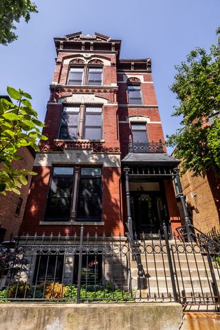 2034 N ORLEANS Street 2, Chicago, IL 60614
