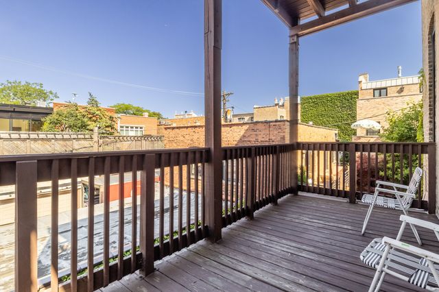 2034 N ORLEANS Street 2, Chicago, IL 60614