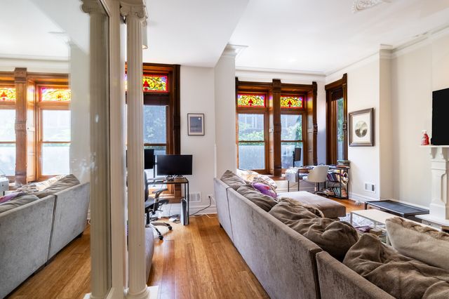 2034 N ORLEANS Street 2, Chicago, IL 60614