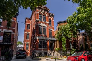 2034 N ORLEANS Street 2, Chicago, IL 60614