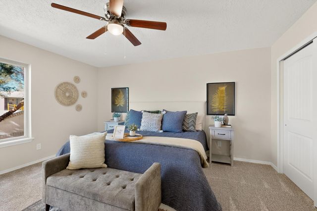 8900 Lagrima De Oro Road NE, Albuquerque, NM 87111