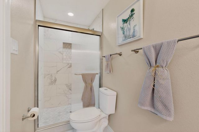 8900 Lagrima De Oro Road NE, Albuquerque, NM 87111