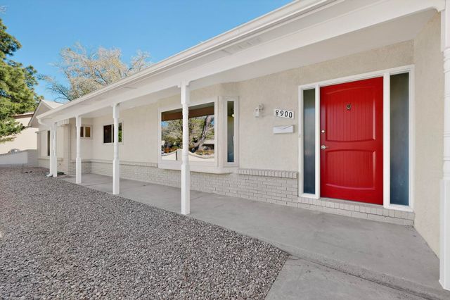 8900 Lagrima De Oro Road NE, Albuquerque, NM 87111